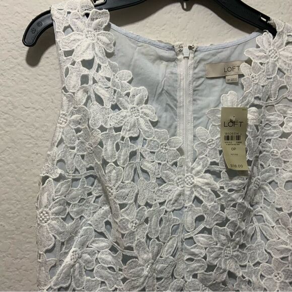 New LOFT White Floral Lace Overlay V-Neck Dress Size 0P $118 - Picture 4 of 8